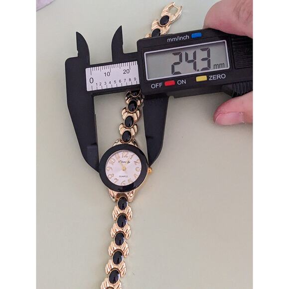 Preowned French Inspired Dainty Gold Tone Women's Watch 7.5in Working - Picture 3 of 8